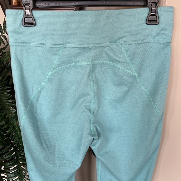 L.L. Bean Midweight Base Layer Pants Classic Fitted Leggings Stretch Outdoor - Picture 8 of 13